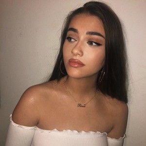 Meet your Posher, Connie